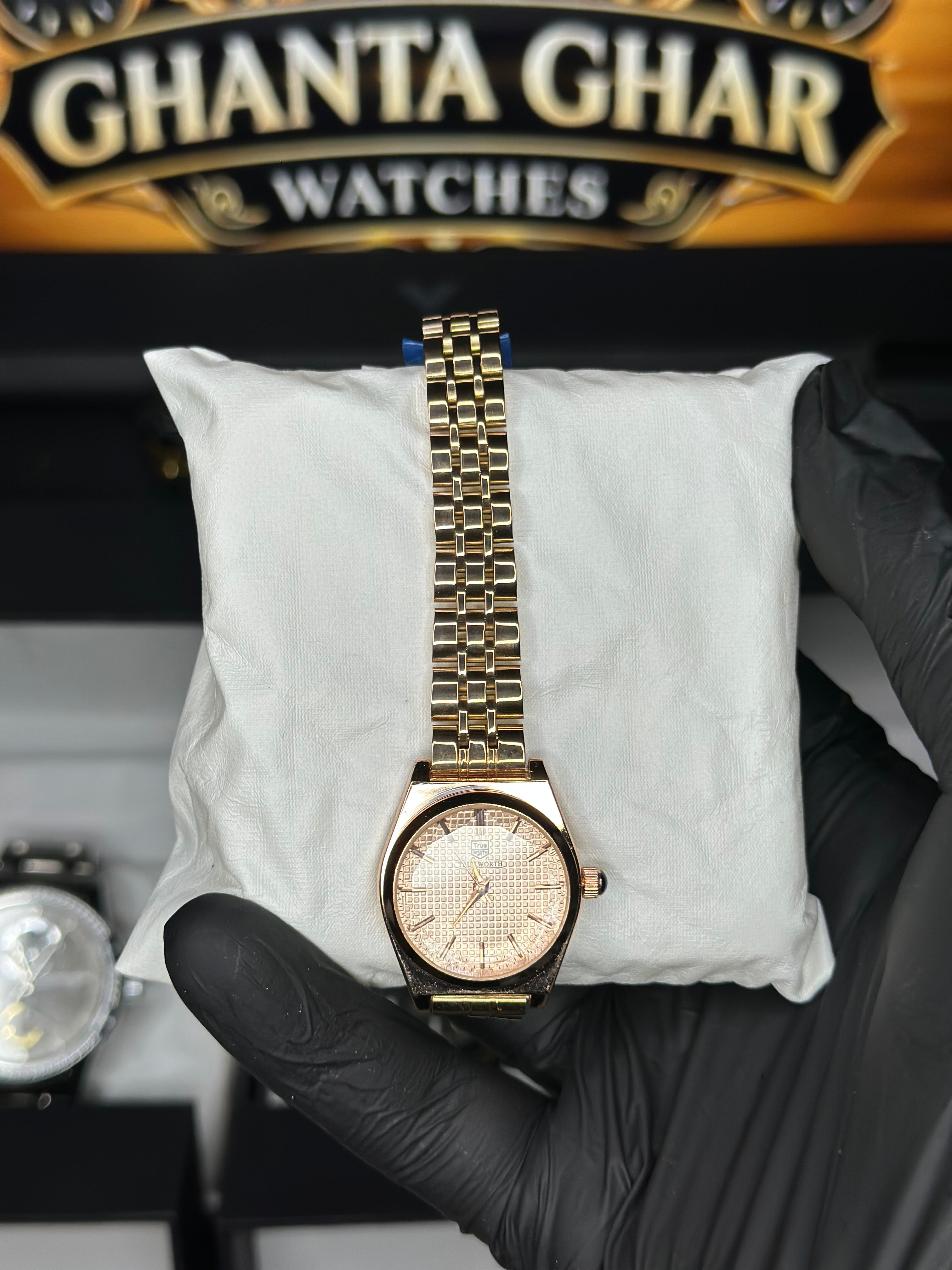 Ladies Pink Steel dial